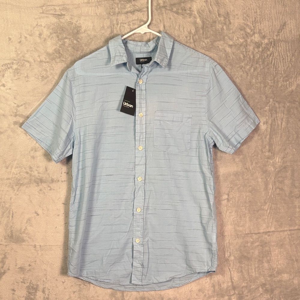 NWT New Urban Pipeline Blue Stripes Button Ip Front Collared Shirt Size Small